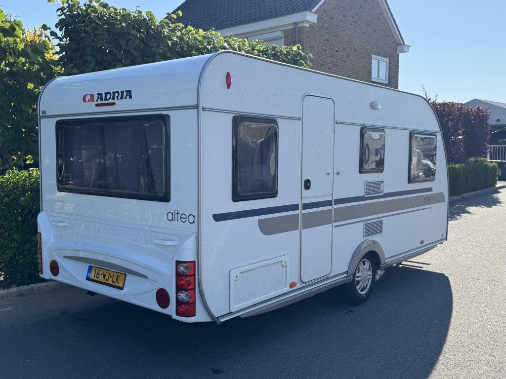 Adria Altea 472 LU Mover,etuiluifel,enkele b, Caravans en Kamperen, Caravans, Dwarsbed, Standaardzit, Bedrijf, Schokbreker