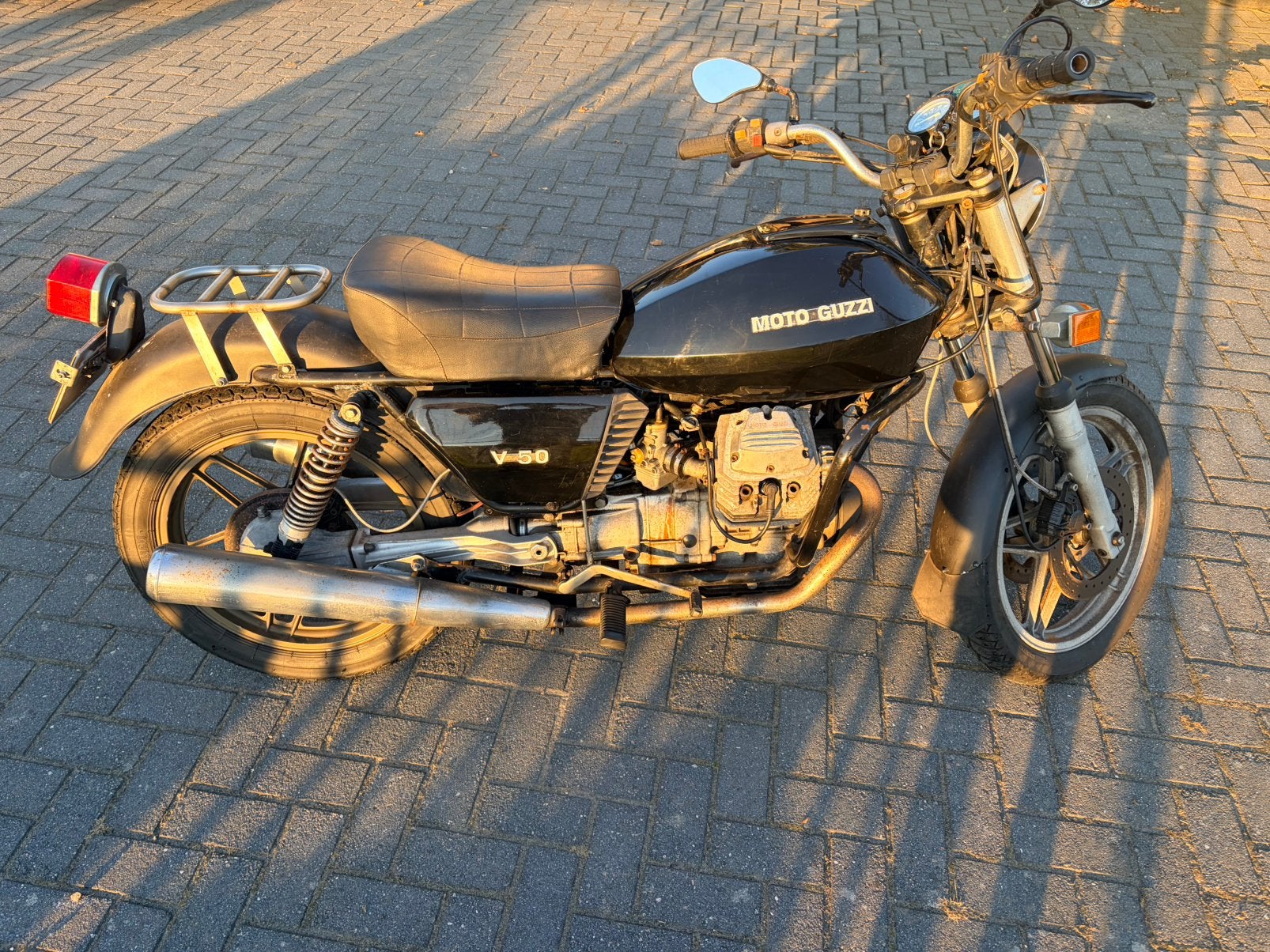 Te koop moto guzzi v 50, Particulier, Toermotor