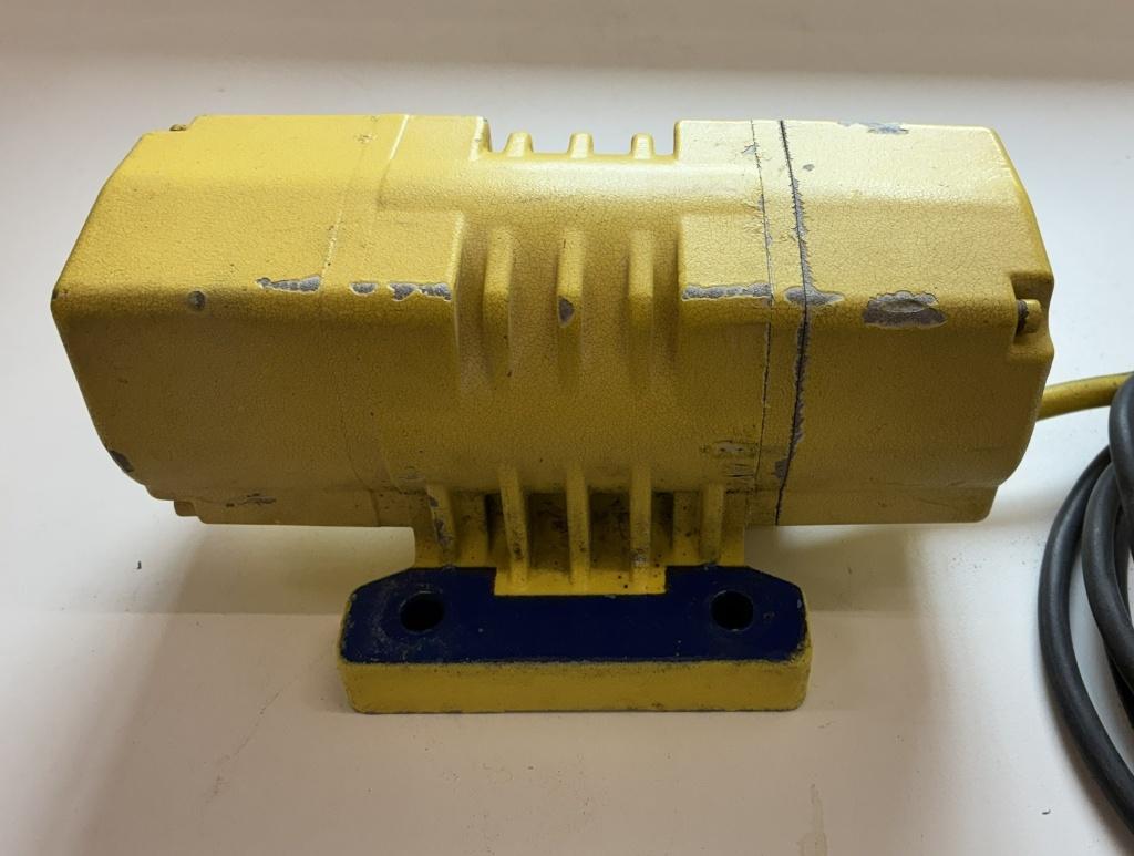 trilmotor onbalansmotor Vibramotor 220/380 volt € 120,00, Ophalen of Verzenden, Gebruikt, Elektromotor