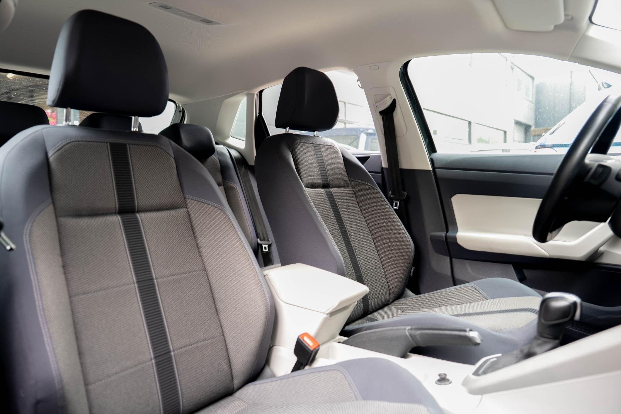 Foto 17 van Volkswagen Polo 1.0 TSI Highline | Stoelverwarming | Navigat