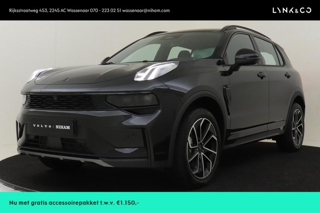 Lynk & Co 01 1.5 PHEV CORE *VOORRAAD VOORDEEL* -CARPLAY|ADAP, Auto's, Lynk & Co, 4 cilinders, Zwart, Plug-in hybride, Bedrijf