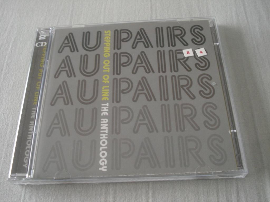 THE AU PAIRS - STEPPING OUT OF LINE  the antholgy.  New wave, Ophalen of Verzenden, Zo goed als nieuw