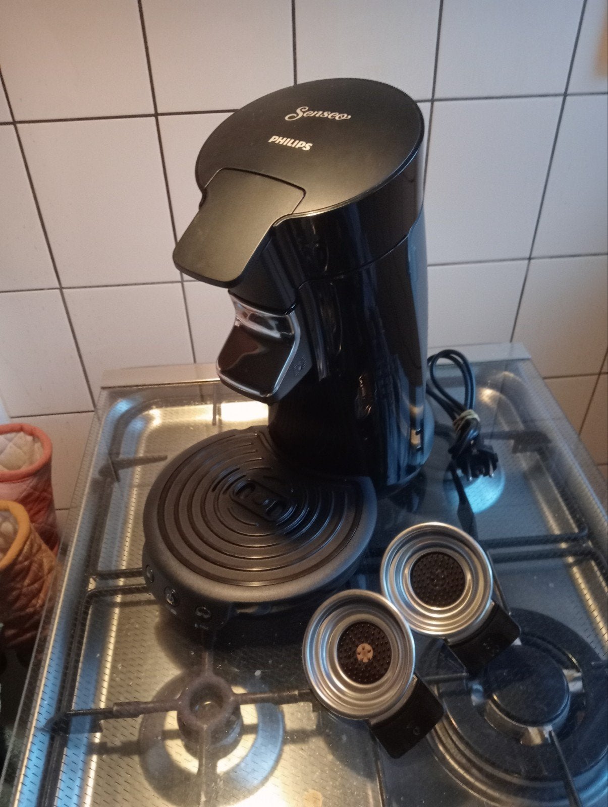 Senseo koffiepad apparaat zwart met twee padhouders, Witgoed en Apparatuur, Koffiemachine, Ophalen of Verzenden, Zo goed als nieuw