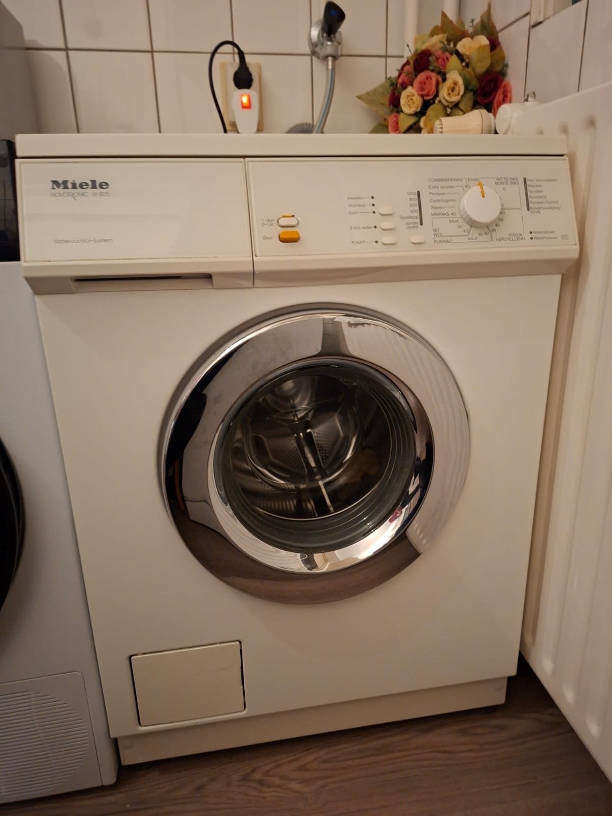 Miele Novotronic W 8125 Wasmachine - Goede staat, Witgoed en Apparatuur, Ophalen, Gebruikt, Voorlader, Kort programma