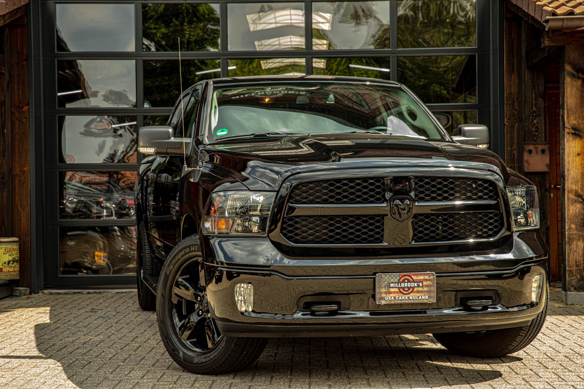 Dodge Dodge Ram classic v8 | stoel verw | stuur verw |, Automaat, Gebruikt, 5654 cc, 402 pk