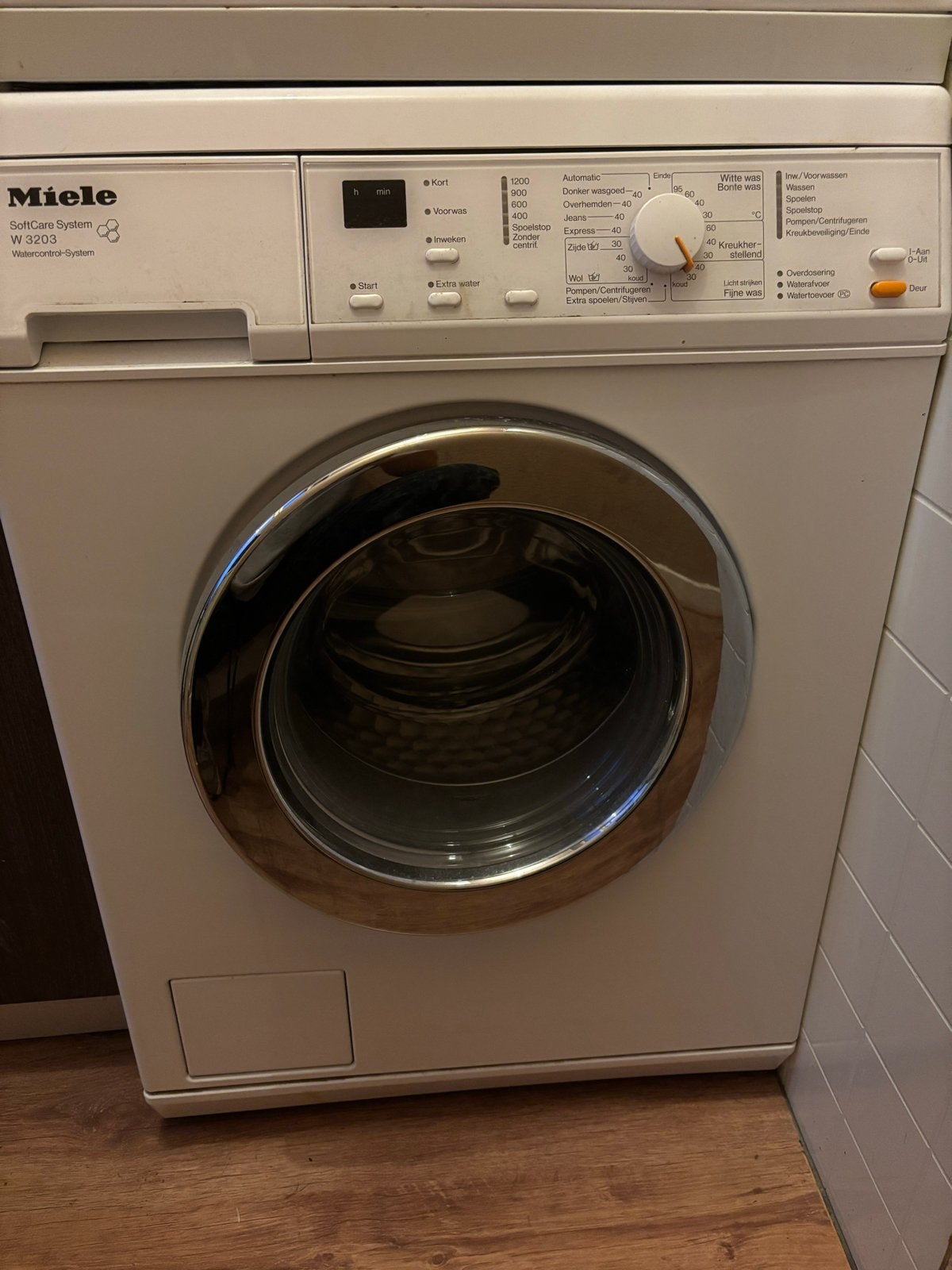Miele W 3203 SoftCare System Wasmachine - Gebruikt