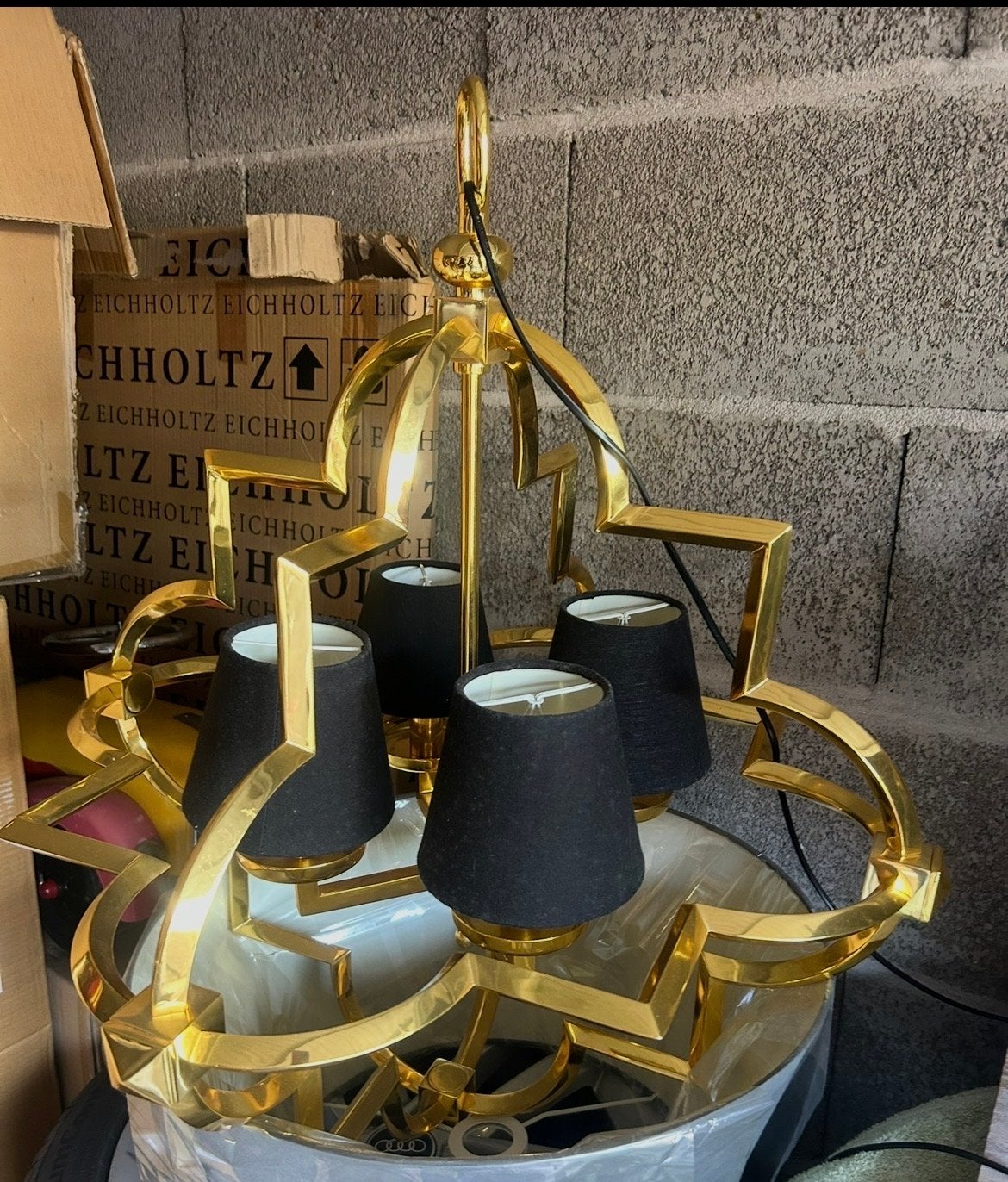 Eichholtz Hanglamp Goudkleurig Staal met Zwarte Kappen, Huis en Inrichting, Ophalen of Verzenden, Zo goed als nieuw, Metaal, E14 (klein)