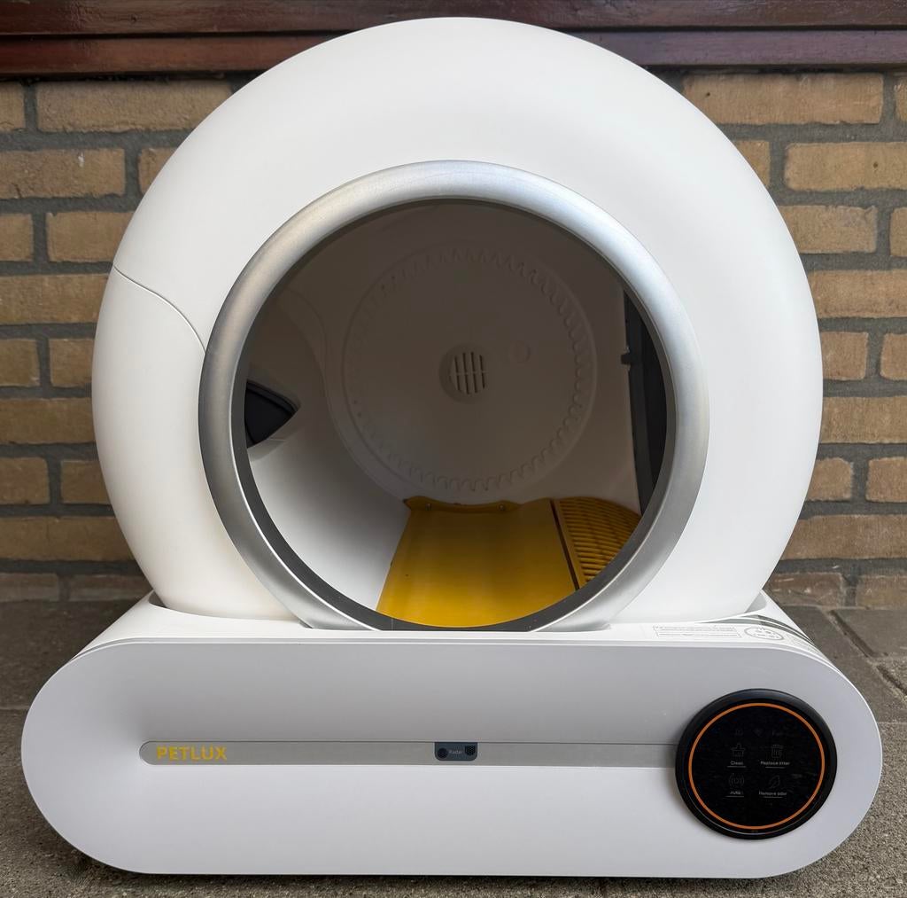 Petlux V2 zelfreinigende kattenbak, Ophalen, Zo goed als nieuw