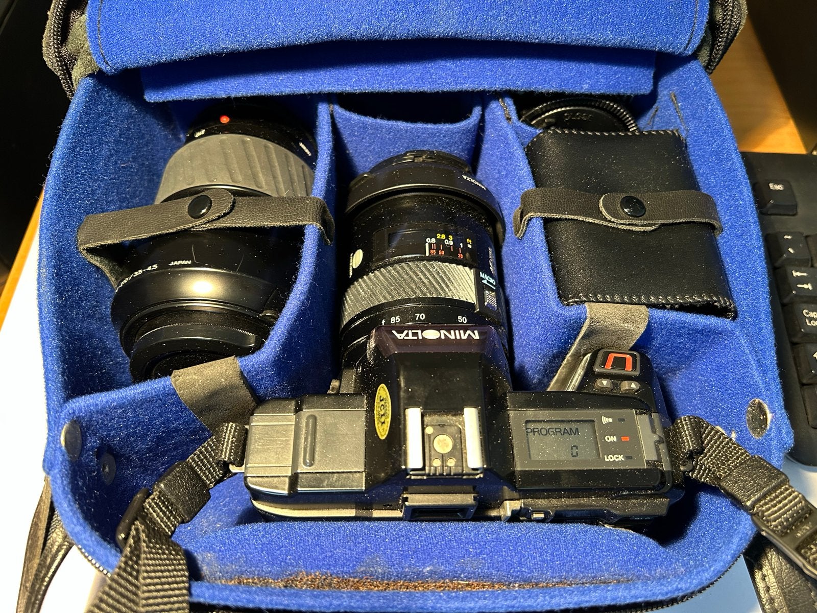 Minolta 5000 AF Spiegelreflexcamera met 2 lenzen en flitser, Ophalen of Verzenden, Gebruikt, Spiegelreflex, Minolta