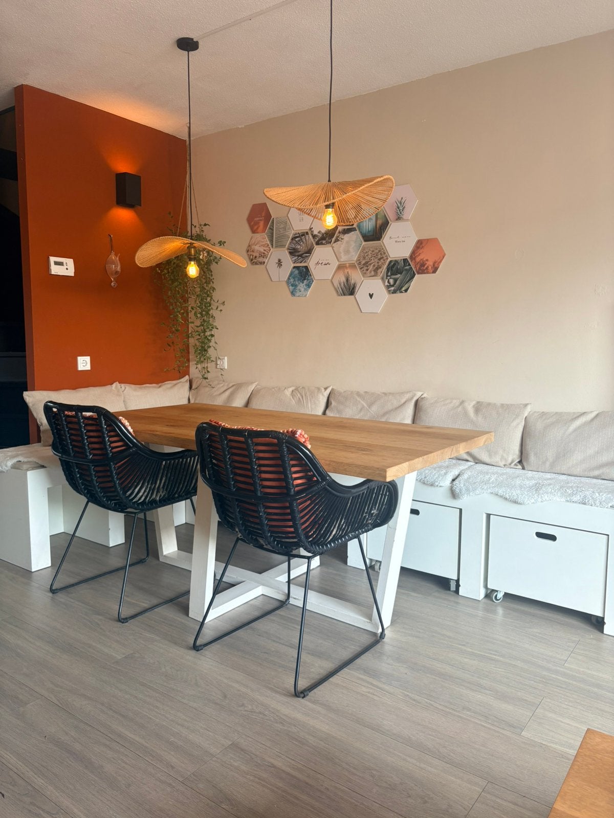 Eiken eettafel met bijbehorende hoekbank, Ophalen, Gebruikt, 100 tot 150 cm, Eikenhout