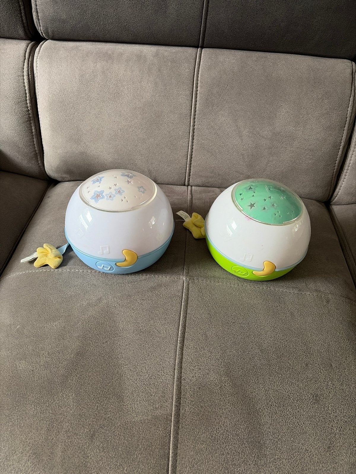 Chicco Sterrenprojector Nachtlampje met Muziek (2 stuks), Ophalen, Gebruikt, Overige typen, Met licht