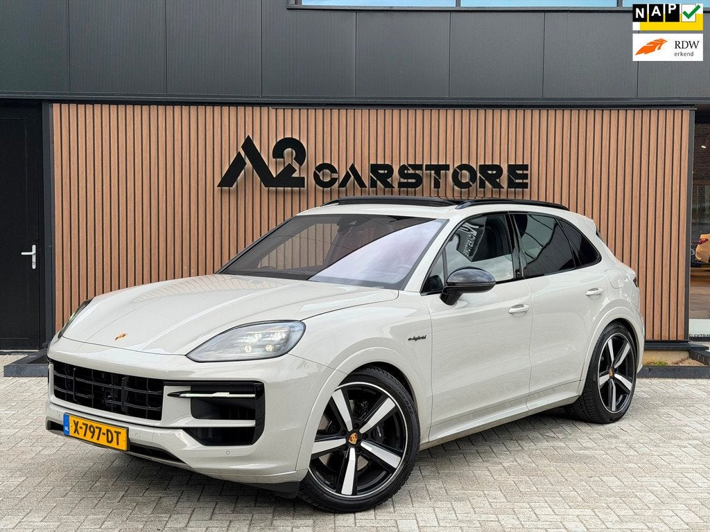 Porsche Cayenne 3.0 E-Hybrid NEW MODEL 4W-STURING PANO BTW P, Auto's, Porsche, Automaat, Cayenne, Gebruikt, Euro 6