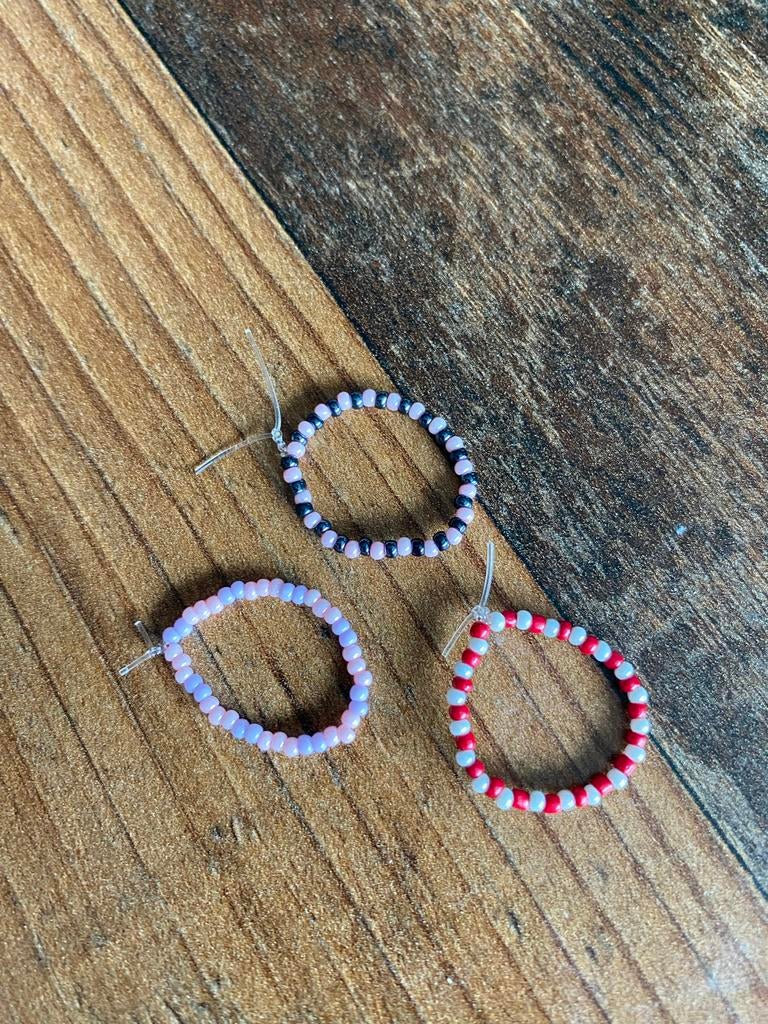 Set van 3 handgemaakte kralen ringen - Diverse kleuren, Sieraden, Tassen en Uiterlijk, Ringen, Overige materialen, Overige kleuren