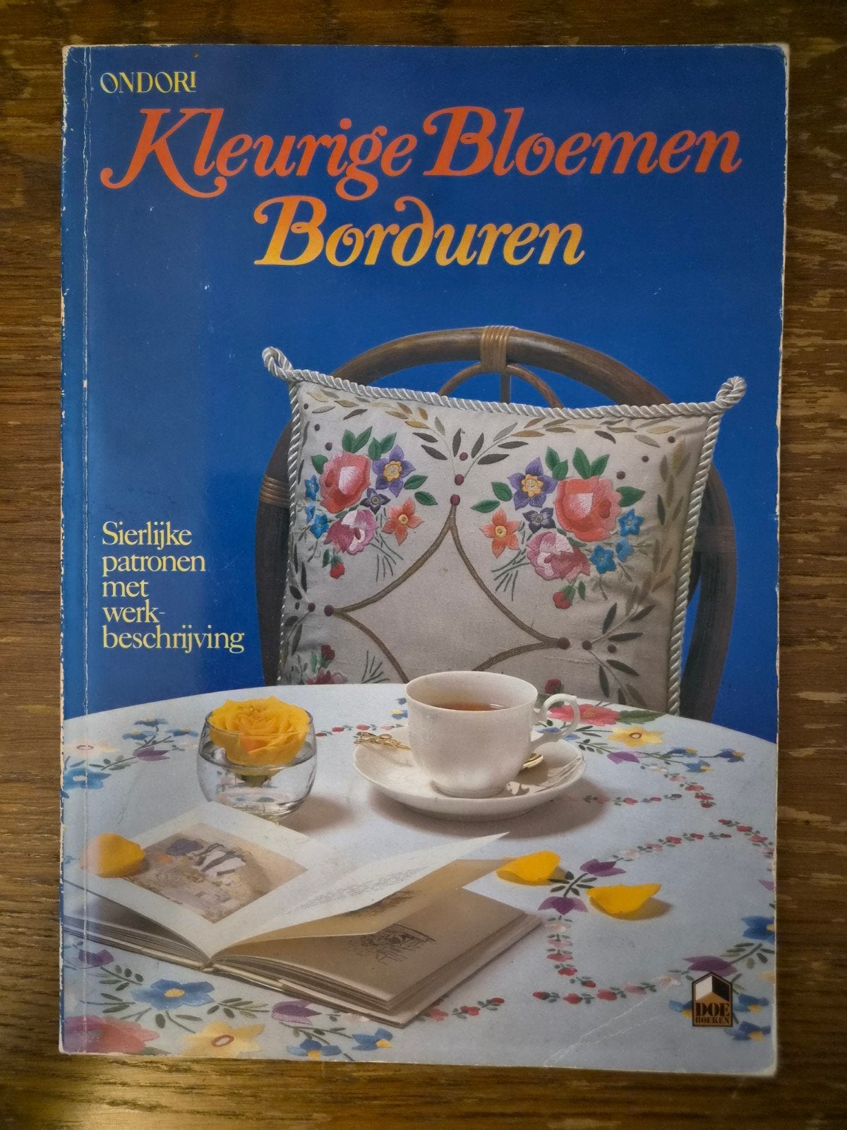 Ondori Kleurige Bloemen Borduren - Sierlijke Patronen, Ophalen of Verzenden