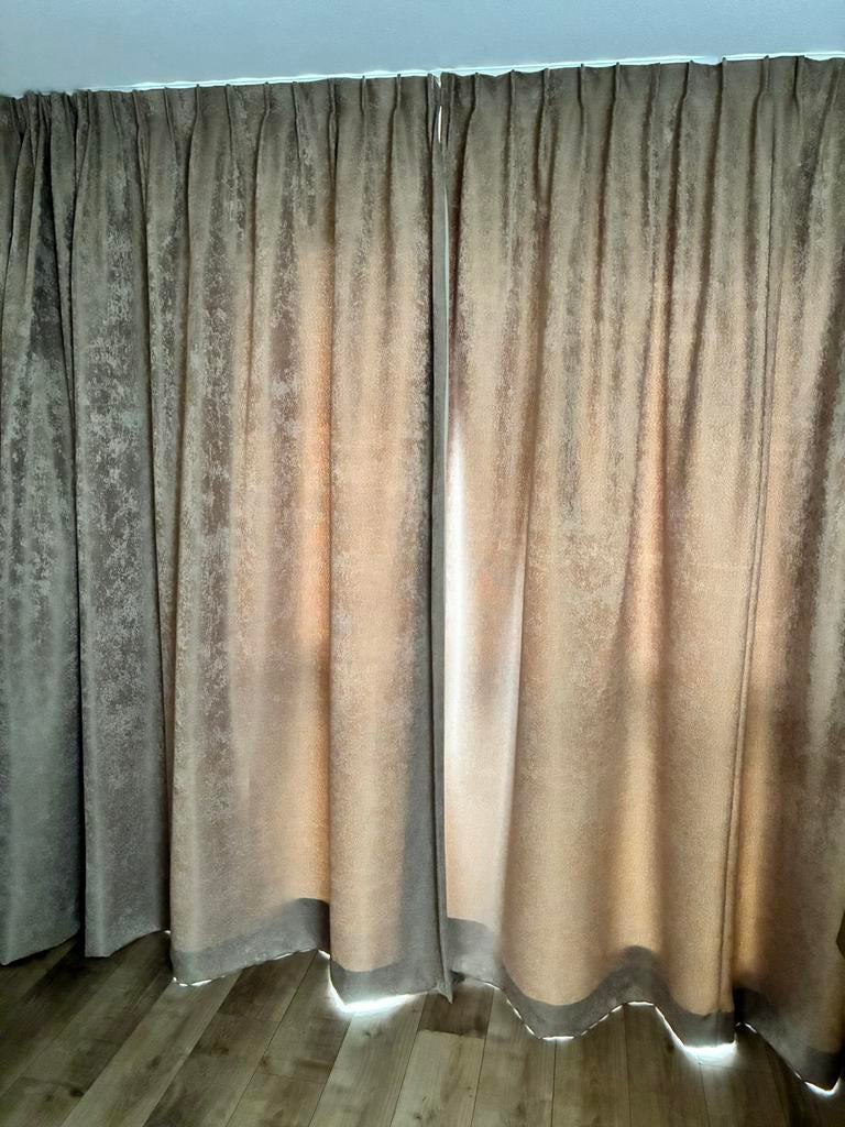 Taupe gordijnen, enkele plooi, 430x260 cm, met loodjes, Bruin, 200 cm of meer, Ophalen of Verzenden, Zo goed als nieuw