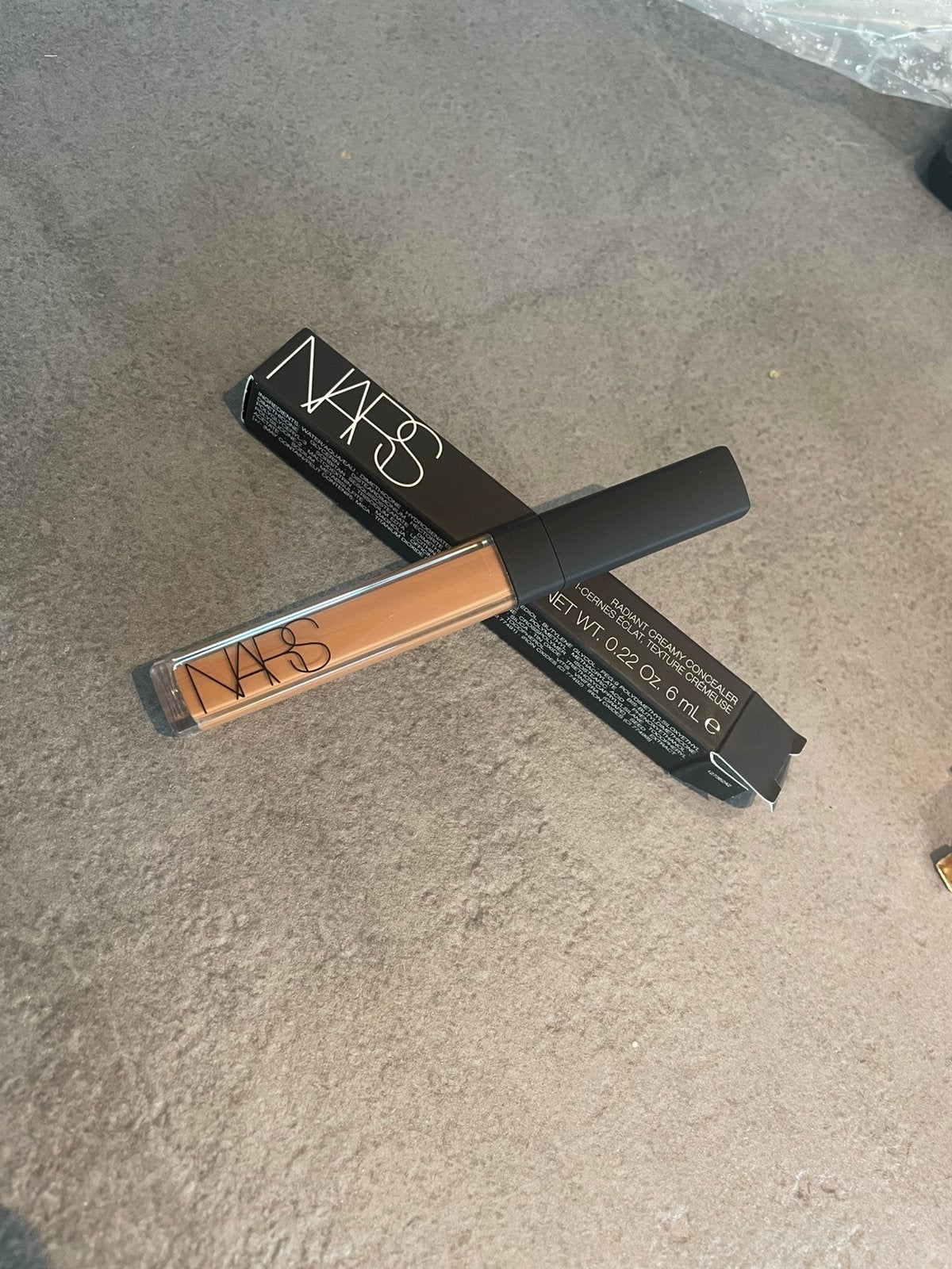 Nars Radiant creamt concealer - nieuw, Bruin, Gehele gezicht, Nieuw, Ophalen of Verzenden