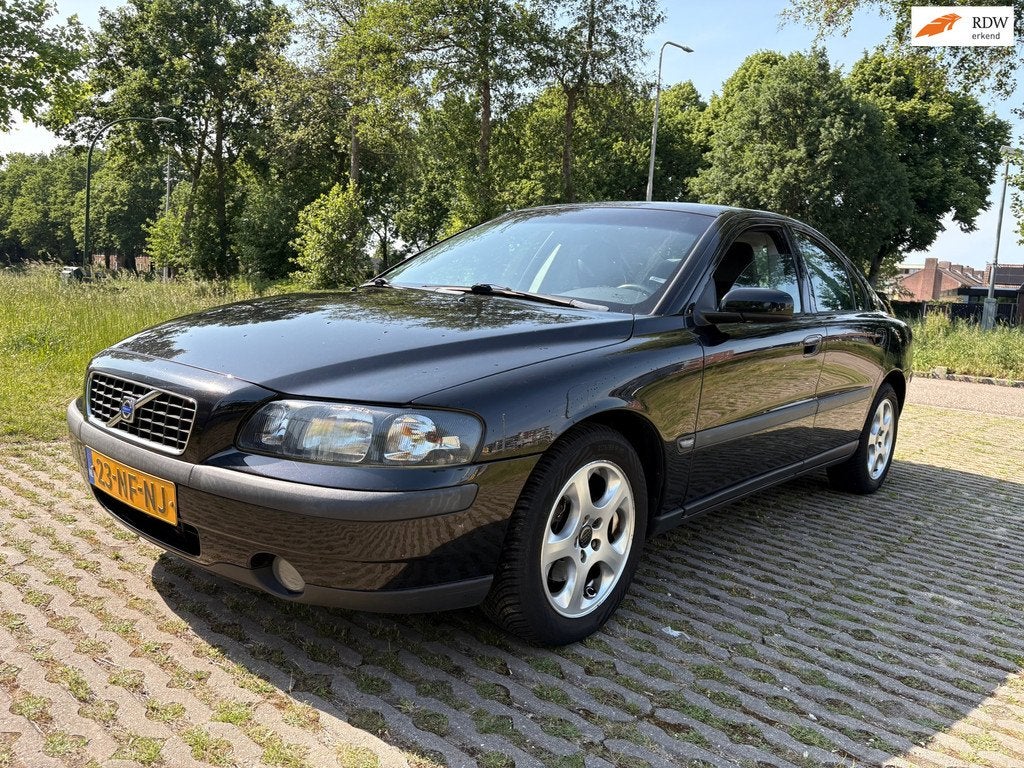 Volvo S60 2.4 Edition - airco - leder - cruise control - nie, Auto's, Volvo, Bedrijf, Te koop, S60, ABS, Airconditioning, Automatische klimaatregeling