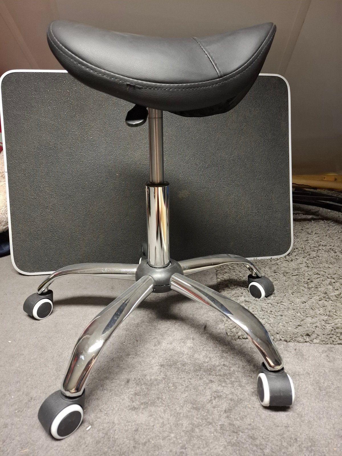 Zadelkruk met wielen - Ergonomische, Ophalen, Zwart, Zo goed als nieuw, Ergonomisch, Modern