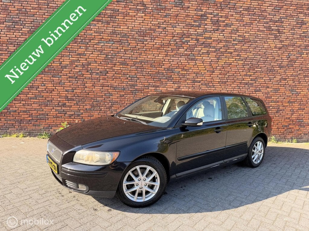 Volvo V50 2.4i Momentum automaat airco LM APK, Gebruikt, 700 kg, 2435 cc, 170 pk