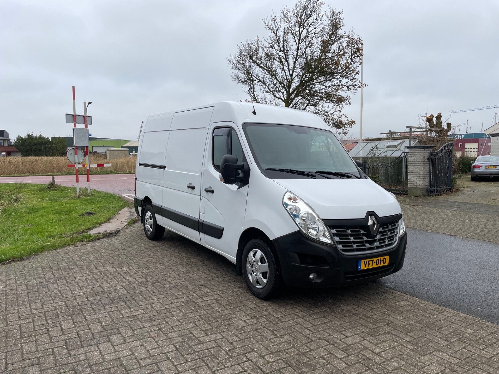 Renault Master 2.3 dCi Bestelbus | L2H2 | 2020 | Lage KM, Auto's, 145 pk, Zwart, 4 cilinders, Renault