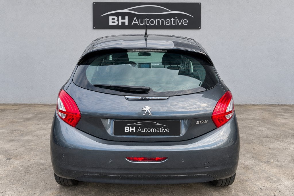 Peugeot 208 1.2 VTi 82PK 5D (102g) 2013 Grijs, Voorwielaandrijving, Dealer onderhouden, 1199 cc, Alcantara