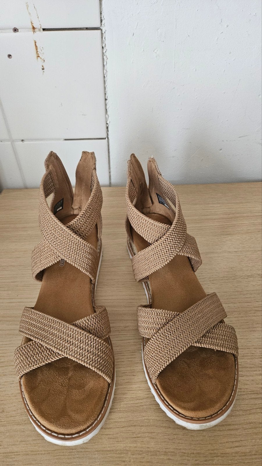Skechers BOBS Memory Foam Sandalen Maat 39, Skechers, Beige, Zo goed als nieuw, Sandalen of Muiltjes