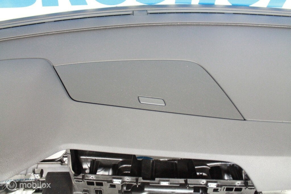 Airbag set - Dashboar zwart Volkswagen Touran (2015-heden), Gebruikt, Ophalen of Verzenden