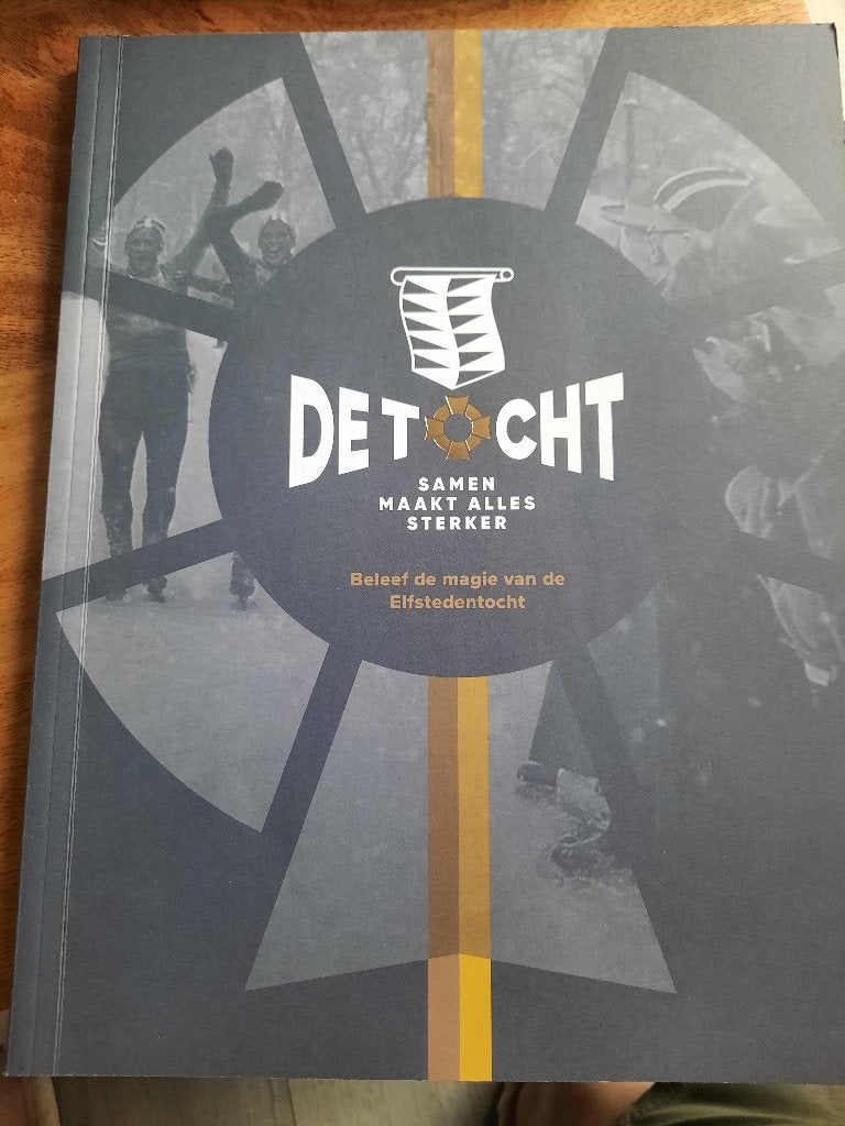 De tocht, elfstedentocht musical boek, Ophalen of Verzenden, 20e eeuw of later, Nieuw
