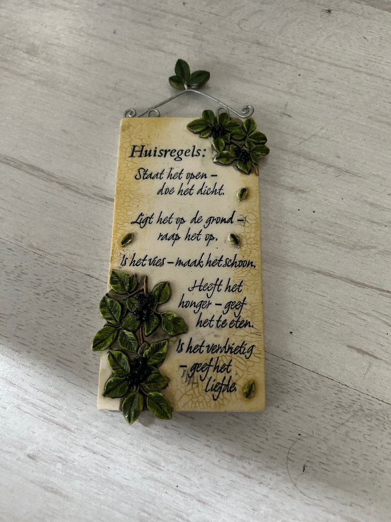 wandbordje met huisregels, Huis en Inrichting, Woonaccessoires | Wanddecoraties, Ophalen of Verzenden, Gebruikt, Steen/keramiek