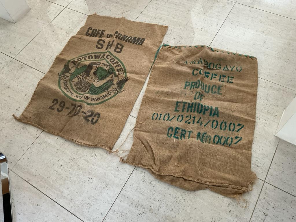 Jute koffiezakken, Ophalen of Verzenden, Zo goed als nieuw