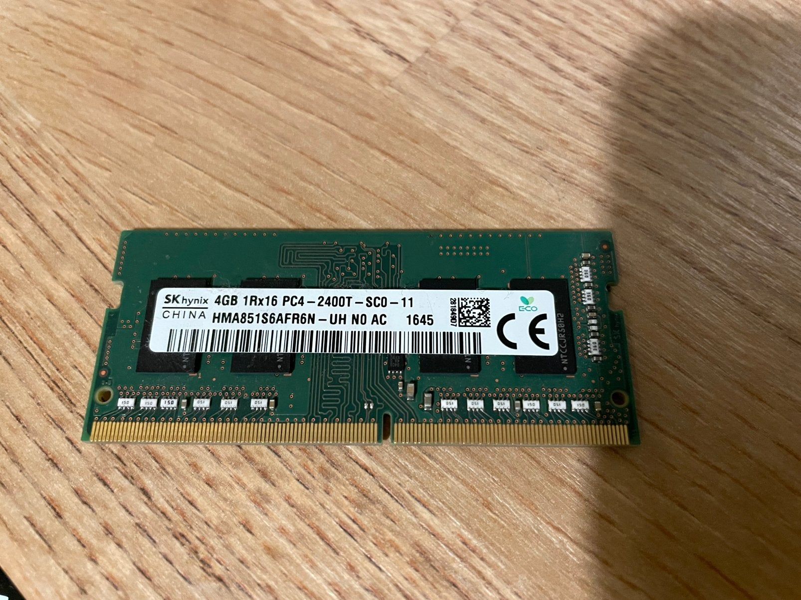 SK hynix 4GB DDR4 RAM (HMA851S6AFR6N) 2400 MHz, Computers en Software, RAM geheugen, Ophalen, Gebruikt, DDR4, Laptop