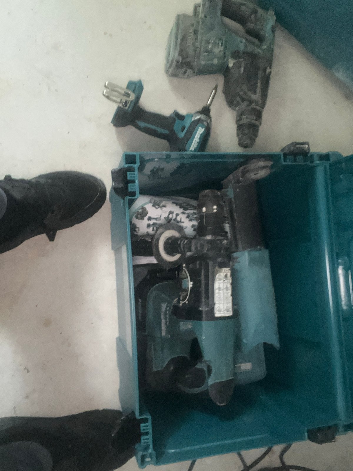Makita boorhamer met stofafzuiging, Boor- en/of Breekhamer, Ophalen of Verzenden, Klopboormechanisme, Gebruikt