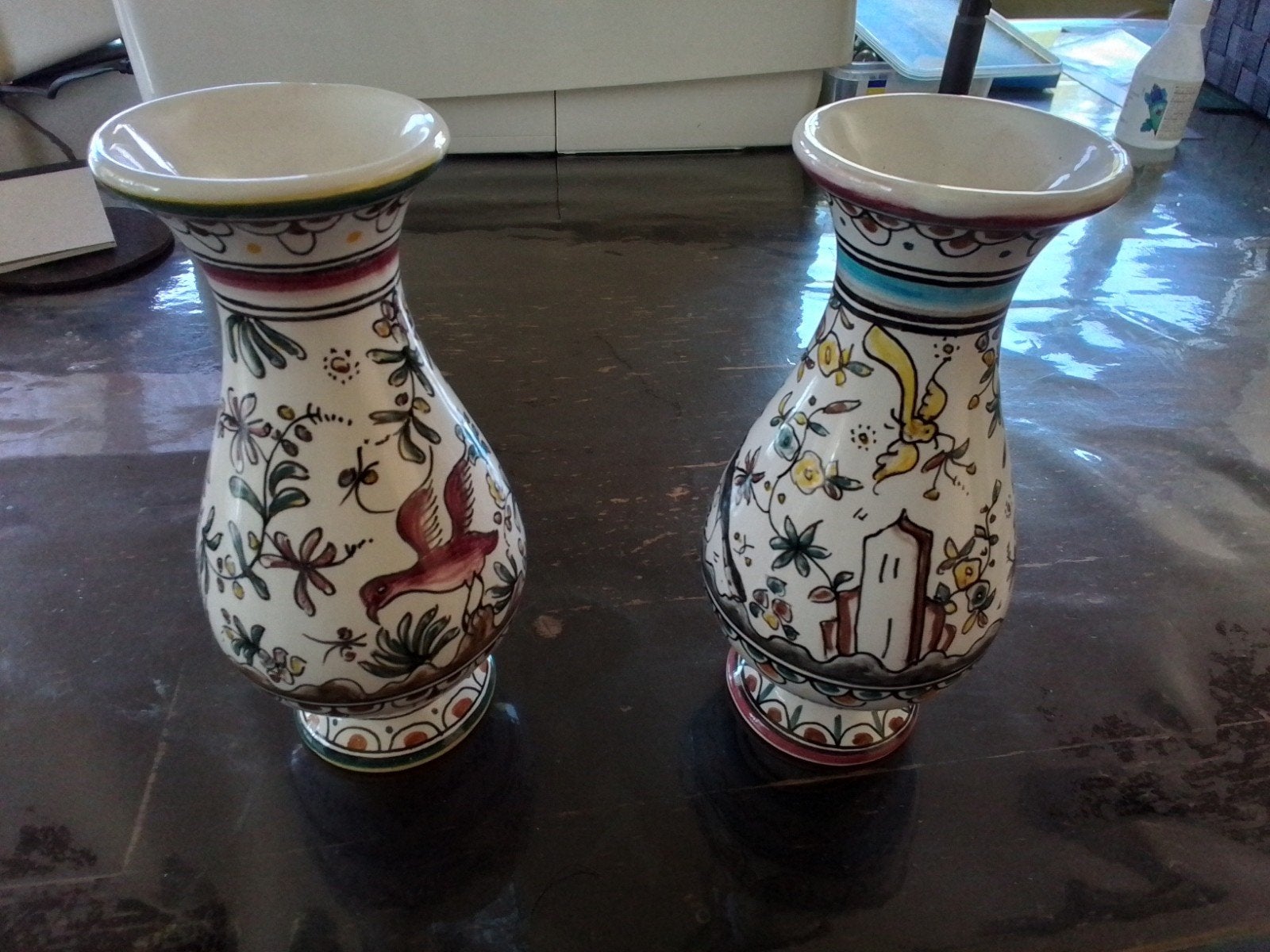 2 handgeschilderde Portugese vaasjes Berardos, Ophalen of Verzenden