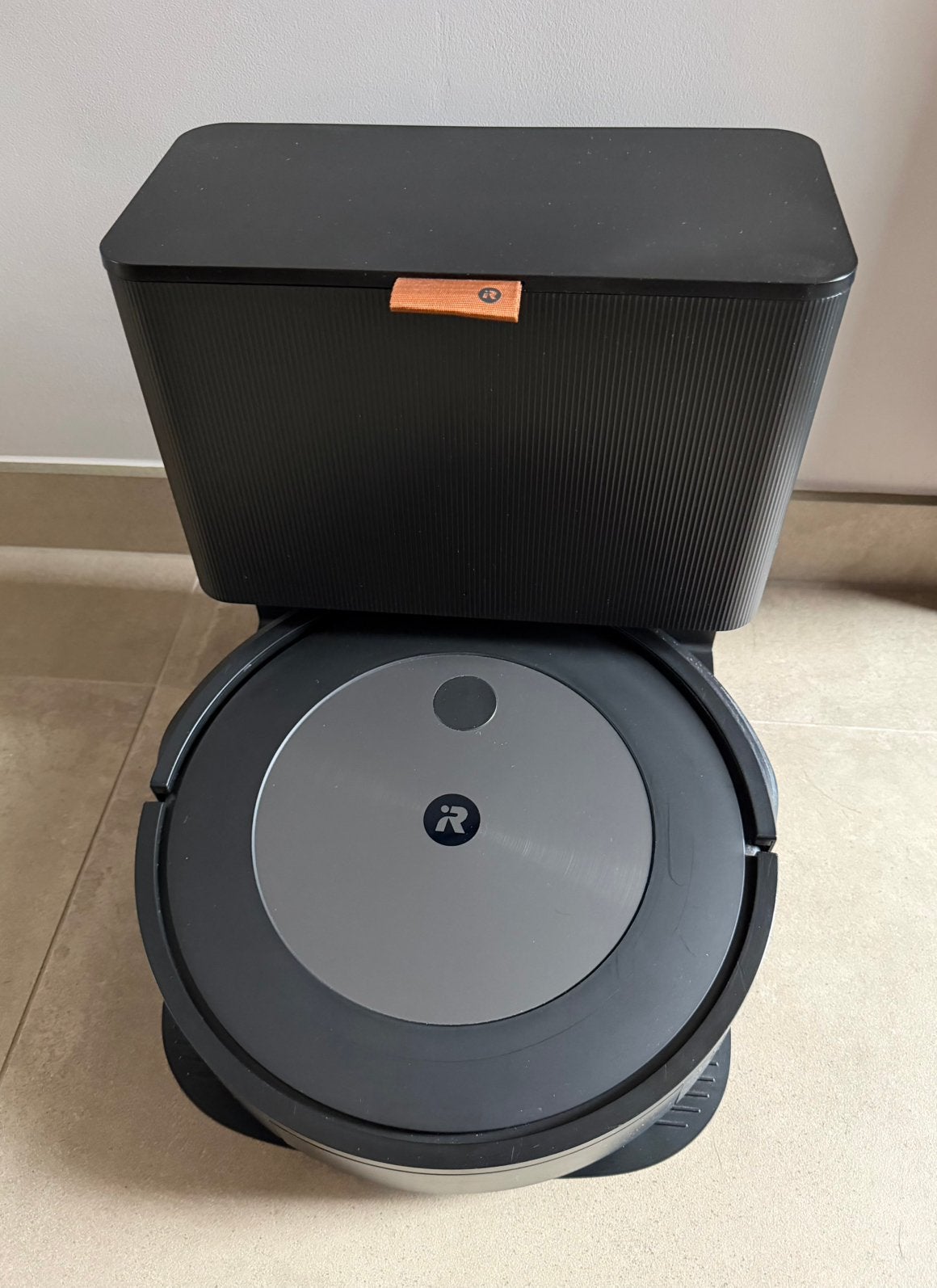 Z.G.A.Nieuw Roomba j7+ Zelflegende Robotstofzuiger met Wifi, Witgoed en Apparatuur, Stofzak, IRobot, Automatisch legen, Ophalen of Verzenden
