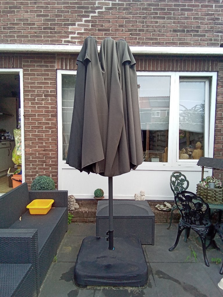 nieuw dubbele parasol met parasolvoet, Tuin en Terras, Ophalen, Nieuw, 2 tot 3 meter, Overige typen