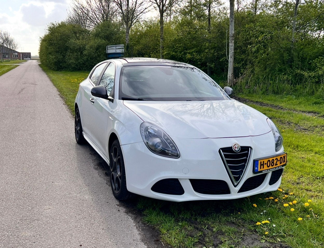 Alfa Romeo Giulietta 1.4 Turbo Multi AIR TCT 2015 Wit, Auto's, 1280 kg, Zwart, 4 cilinders, Overige bekleding