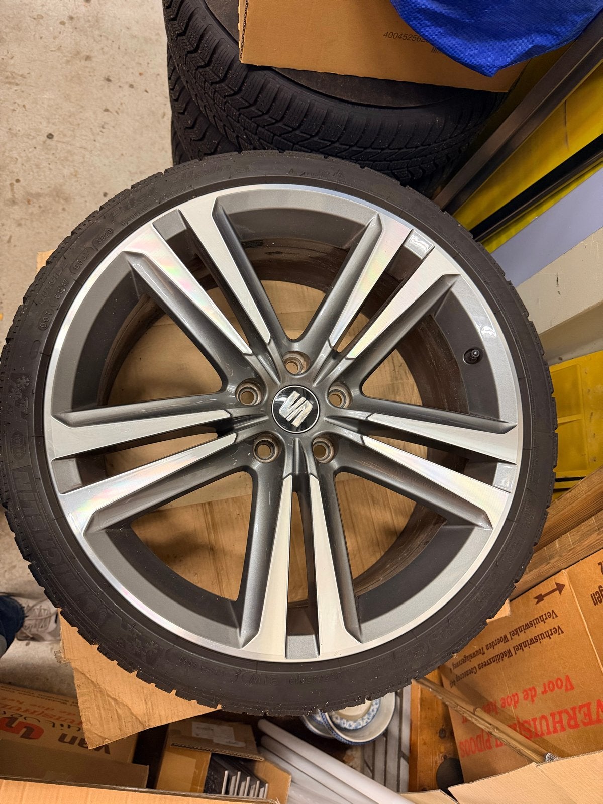 Winterbanden Seat leon Cupra Michelin alpin 235/35R19, Gebruikt, Banden en Velgen, Winterbanden, 235 mm