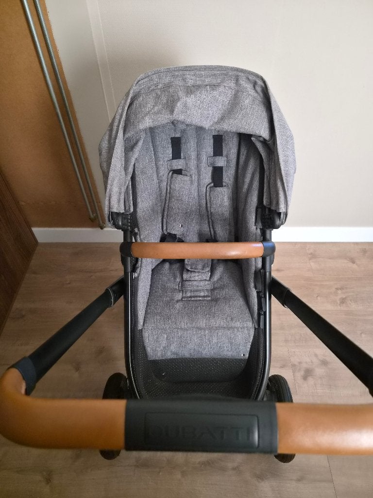 Dubatti kinderwagen, Gebruikt, Luchtbanden, Ophalen, Kinderwagen