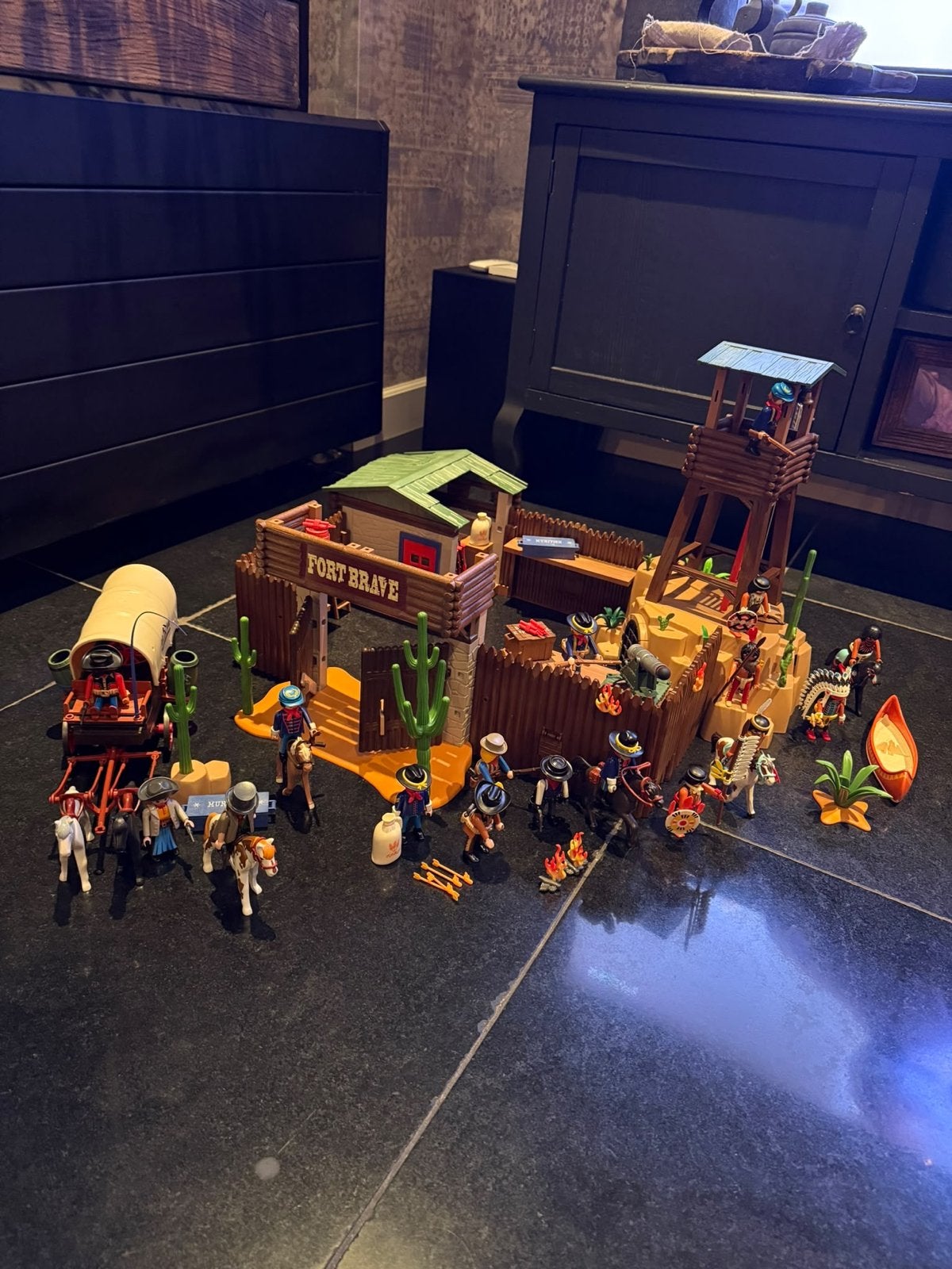Playmobil 5245 Western Fort Brave en 5248 met extra's, Ophalen of Verzenden, Zo goed als nieuw, Jongen of Meisje