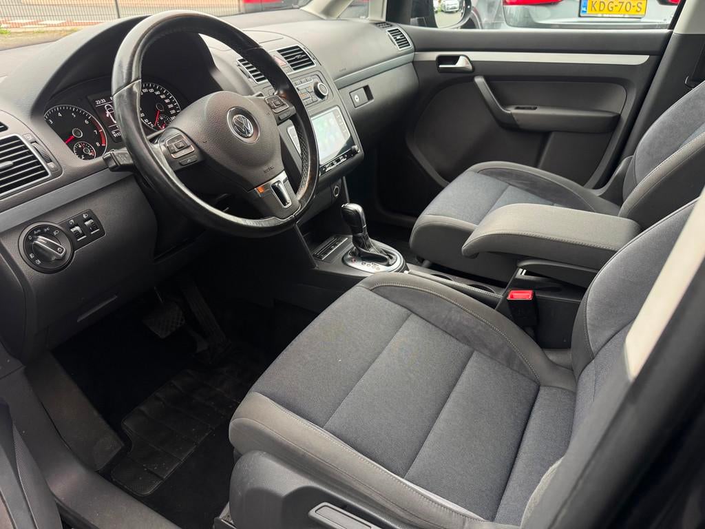 Volkswagen Touran 1.4 TSI Highline Automaat | Carplay, 15 km/l, Gebruikt, 4 cilinders, 1436 kg