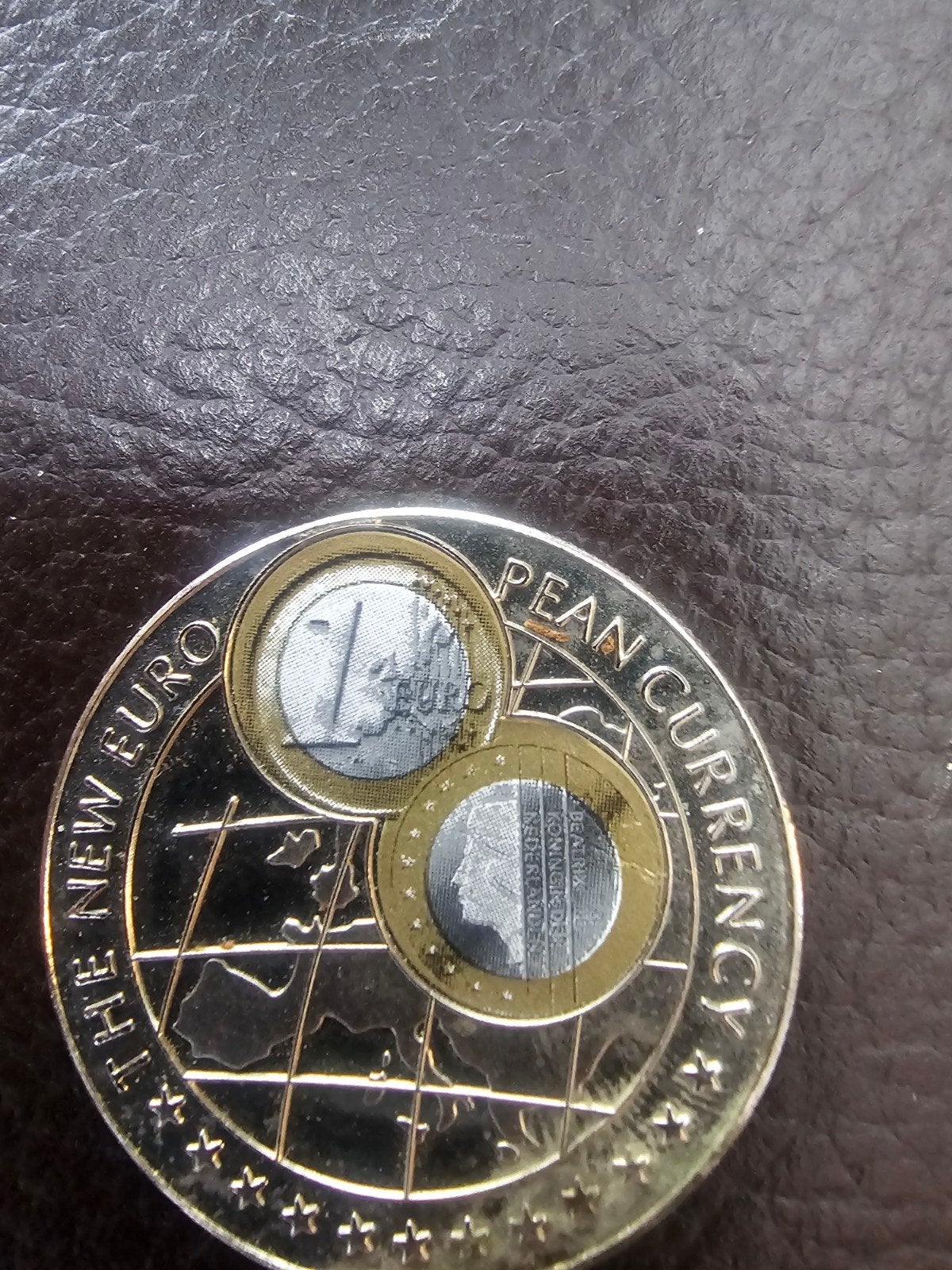 Bijzondere herdenkingsmunt: The New Euro European Currency, Ophalen of Verzenden, Overige landen, Overige waardes, Losse munt
