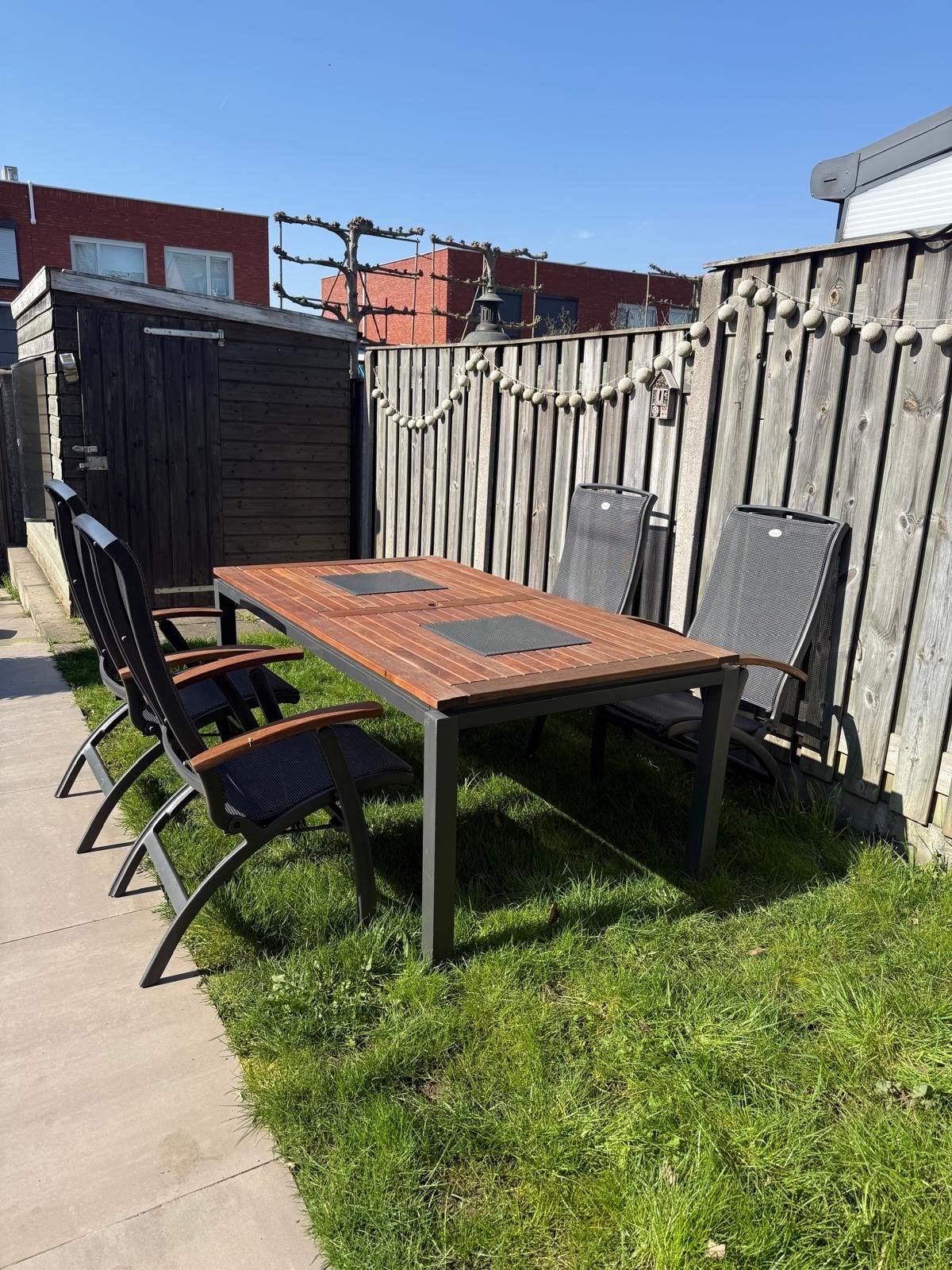 Hartman Davinci tuinset: tuintafel + 4 stoelen, Ophalen, 4 zitplaatsen, Gebruikt, Eettafel