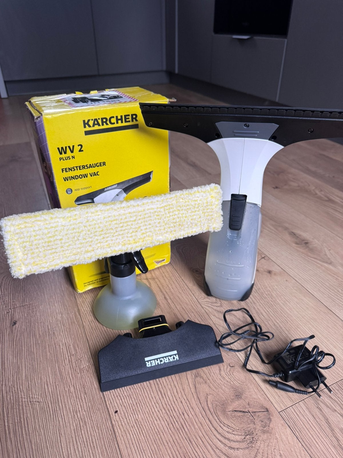 Kärcher WV 2 Plus N Raamreiniger Ruitenreiniger Compleet, Ophalen of Verzenden, Raamwisser of Trekker