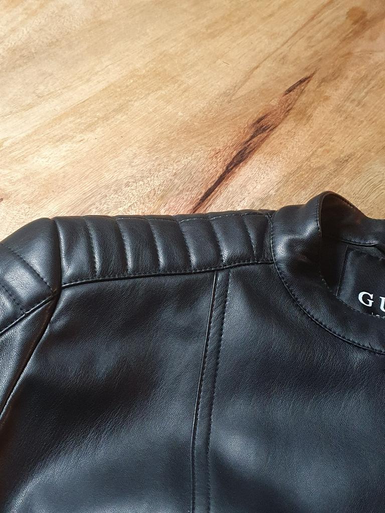 Nieuwe Guess zwarte leren jas!, Verzenden, Nieuw, Zwart