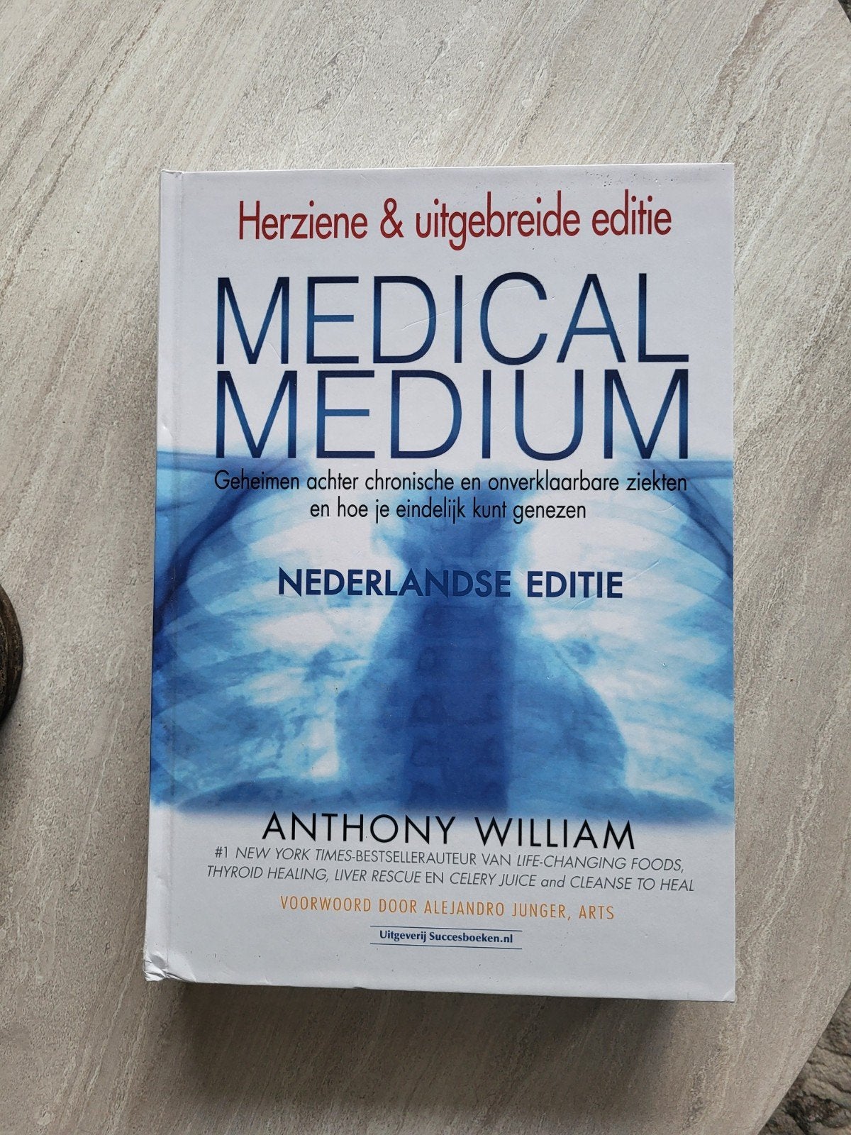 Medical Medium: Geheimen achter chronische ziekten, Ophalen of Verzenden, Zo goed als nieuw, Gezondheid en Conditie, Anthony William
