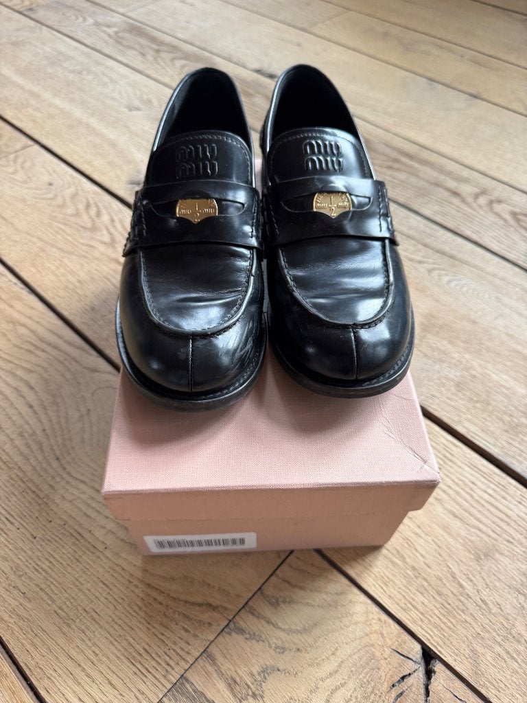 Miu Miu loafers, maat 39, Miu miu, Ophalen of Verzenden, Gedragen, Instappers