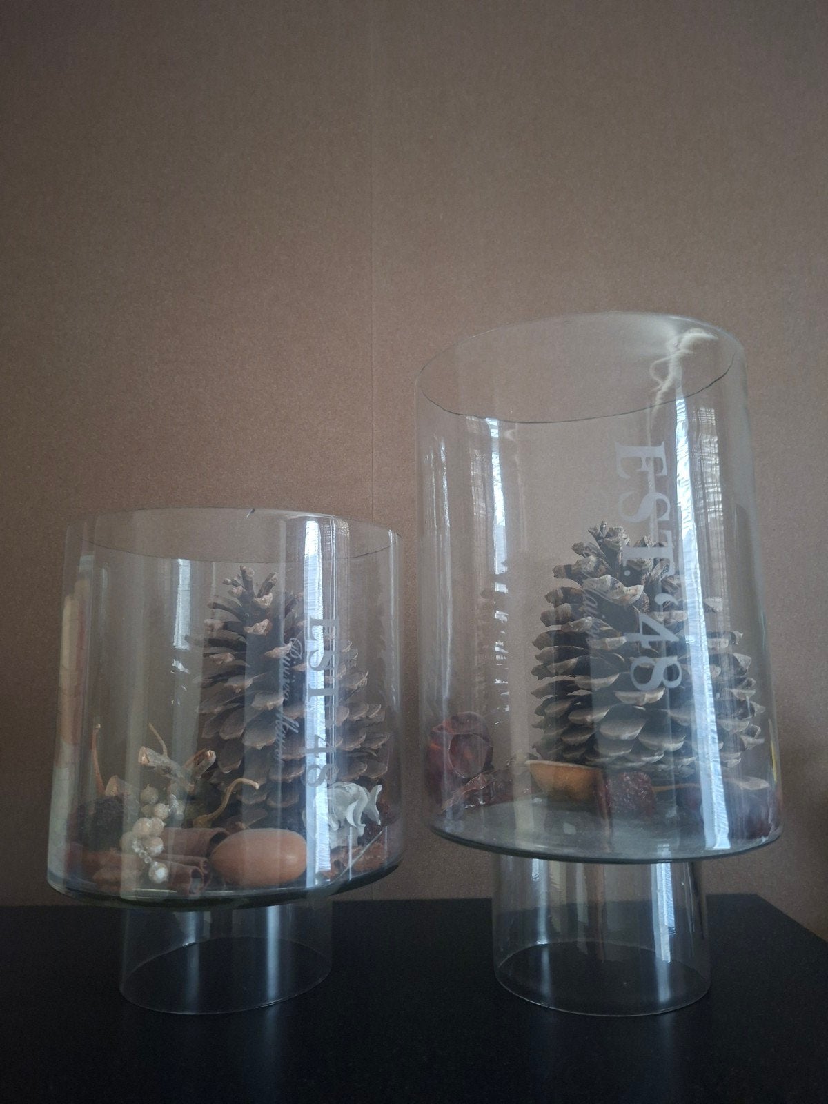Riveria Masion decoratieve glazen schaal met dennenappel en, Ophalen, Zo goed als nieuw, Glas