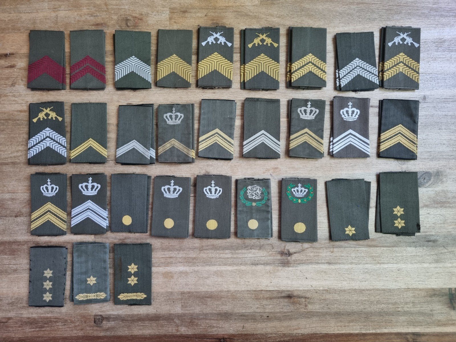 Lot rangen gvt koninklijke landmacht, Ophalen of Verzenden, Landmacht, Nederland, Embleem of Badge