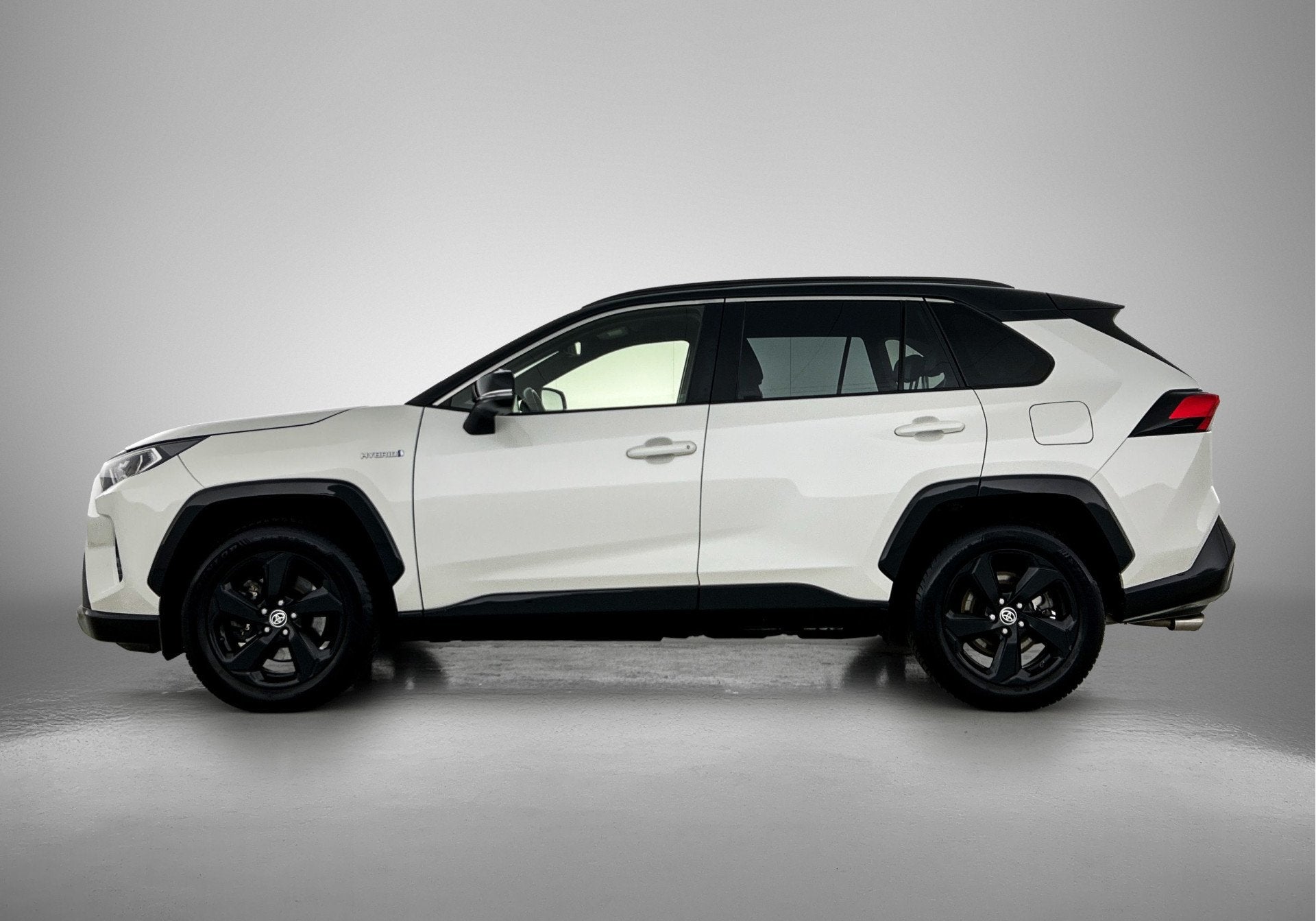 Toyota RAV4 2.5 Hybrid AWD Bi-Tone inclusief Bearlock | NL d, Automaat, Gebruikt, Euro 6, 4 cilinders