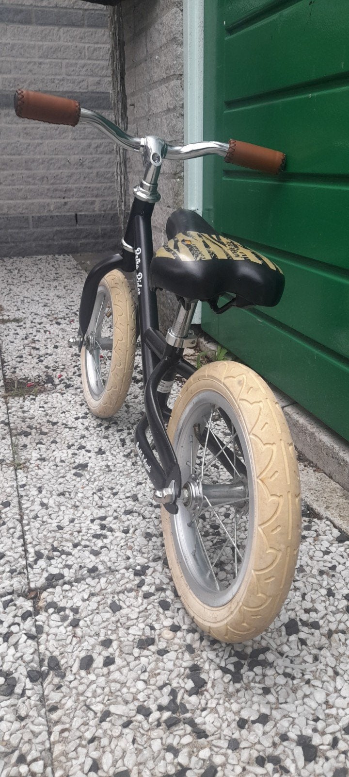 Retro Rider loopfiets - Zwart met beige banden, Gebruikt, Ophalen of Verzenden, Minder dan 16 inch, Retro Rider